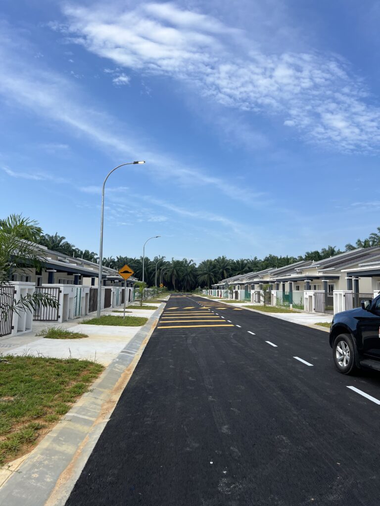 Landed Residential Area Lamp Post